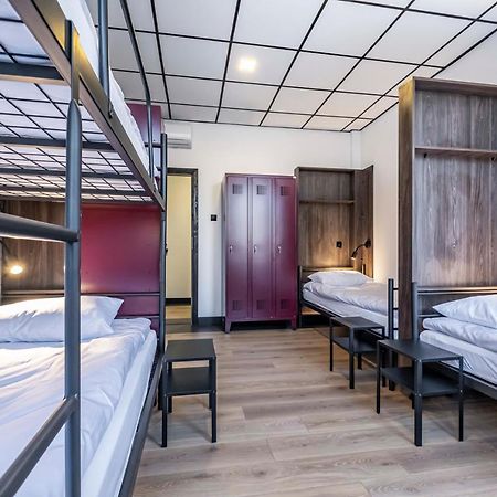 Vola Hostel Warsaw Exterior photo